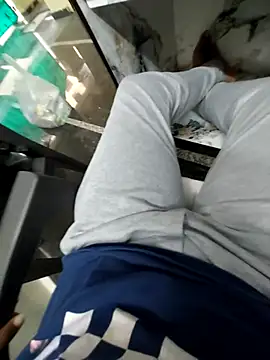 Snapshot of mommylover5 chatting on October 2025 11:38:02 AM mommylover5 online show from October 2025 11:38:02 AM