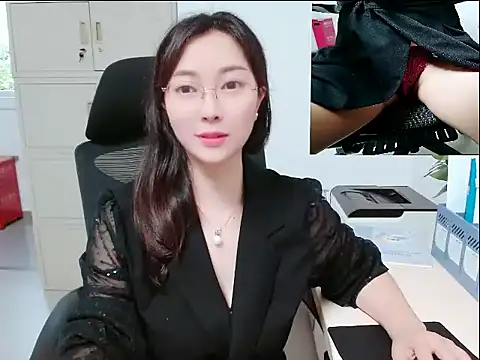 Snapshot of OL-Lily chatting on September 2025 02:45:01 AM OL-Lily online show from September 2025 02:45:01 AM