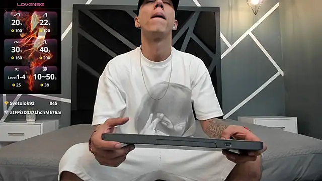 Justin Lakee online show from September 2025 11:06:02 PM