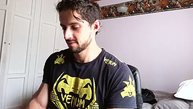 Axel-Cr0ss online show from November 2025 08:30:01 PM