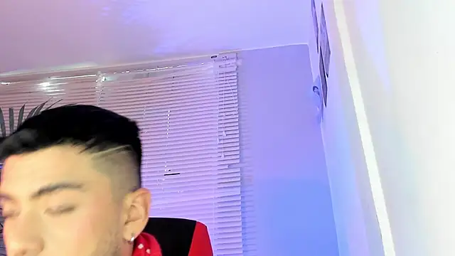 Alexander Diiaz online show from September 2025 11:36:01 AM