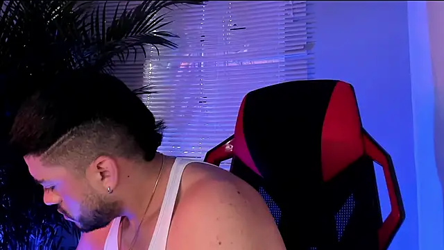 Alexander Diiaz online show from September 2025 01:27:01 PM