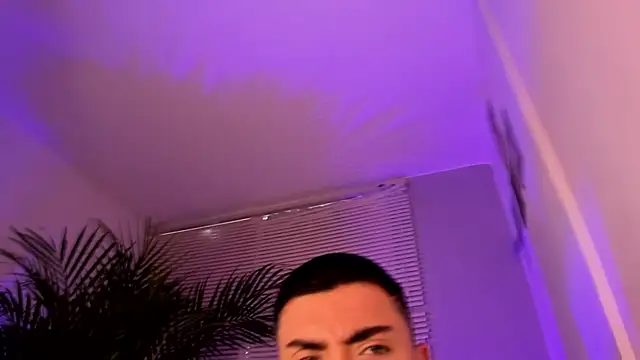 Alexander Diiaz online show from October 2025 11:08:02 AM