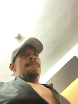 fitsexyman online show from October 2025 01:32:02 PM