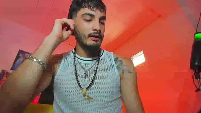 LovexJuxn  online show from December 2025 03:29:02 PM