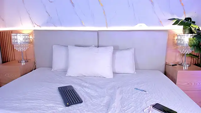 alison harper19 online show from October 2025 04:43:02 AM