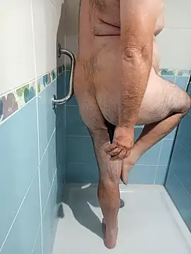 Snapshot of JPB052 chatting on October 2025 05:54:02 PM JPB052 online show from October 2025 05:54:02 PM