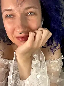 Snapshot of Kitty_Kisss chatting on November 2025 07:35:01 PM Kitty Kisss online show from November 2025 07:35:01 PM