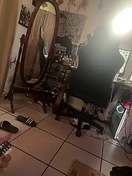 Snapshot of crashnasty chatting on October 2025 05:35:02 AM crashnasty online show from October 2025 05:35:02 AM