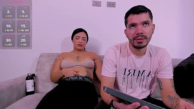 aronandluna online show from September 2025 02:19:01 PM