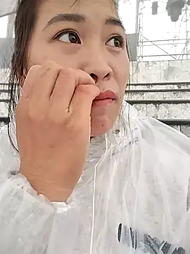 Snapshot of tuyetnhi-00 chatting on November 2025 02:02:02 AM tuyetnhi-00 online show from November 2025 02:02:02 AM