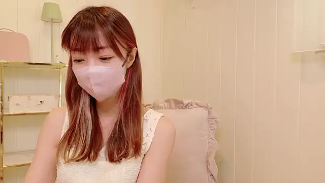 Snapshot of SUZU_1201 chatting on October 2025 01:45:01 AM SUZU 1201 online show from October 2025 01:45:01 AM