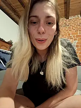 Snapshot of SexyAlya chatting on October 2025 11:45:02 PM SexyAlya online show from October 2025 11:45:02 PM