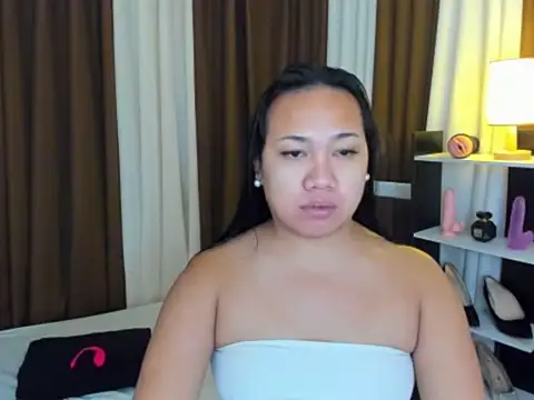 TsUncutKaren online show from October 2025 08:46:02 PM