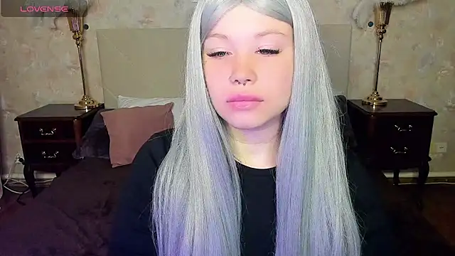 Diana Dream online show from October 2025 07:44:01 PM