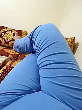 Charmota sexi online show from October 2025 09:28:02 PM