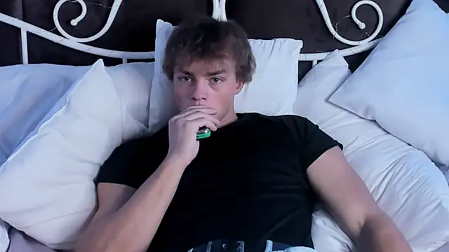 Snapshot of ChaseMuscular chatting on September 2025 10:31:01 AM ChaseMuscular online show from September 2025 10:31:01 AM