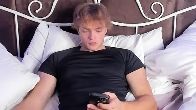 Snapshot of ChaseMuscular chatting on October 2025 10:32:02 AM ChaseMuscular online show from October 2025 10:32:02 AM