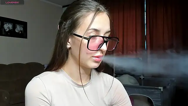 evacooper1 online show from September 2025 07:41:01 AM