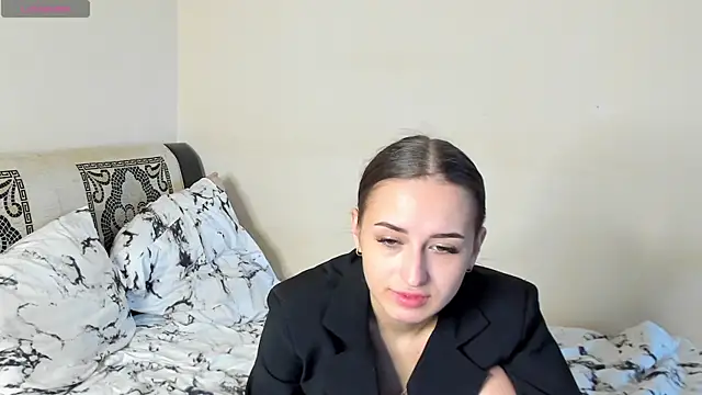 evacooper1 online show from September 2025 04:48:02 AM