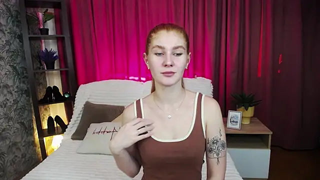 JuliaPowers  online show from September 2025 04:01:02 AM