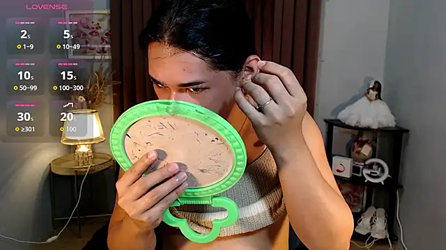 Snapshot of Kiethmadison_Miller chatting on October 2025 11:57:02 PM Kiethmadison Miller online show from October 2025 11:57:02 PM