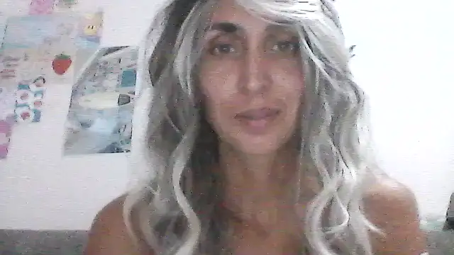 Nuvika online show from November 2025 09:08:01 PM