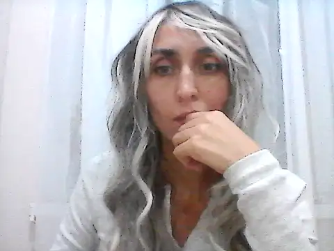 Nuvika online show from November 2025 09:03:02 PM