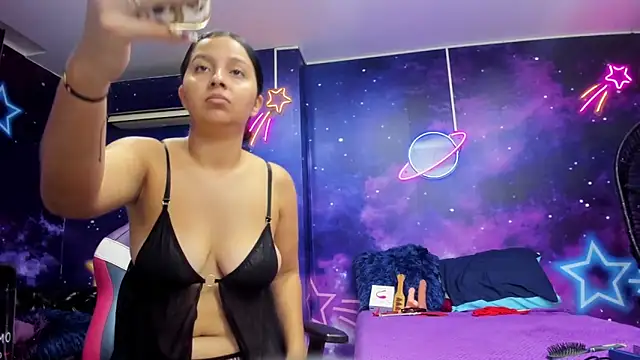 Thalia Cortea online show from October 2025 02:27:02 PM