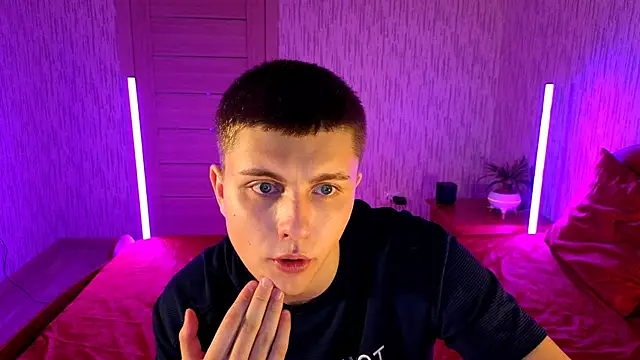 Snapshot of Denisx444 chatting on November 2025 03:07:01 AM Denisx444 online show from November 2025 03:07:01 AM