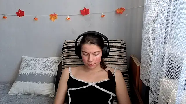 Snapshot of CutieAnny chatting on October 2025 04:24:01 AM CutieAnny online show from October 2025 04:24:01 AM