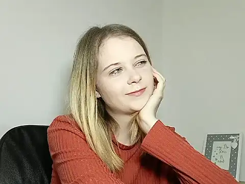 LydiaYoung online show from September 2025 06:13:02 PM