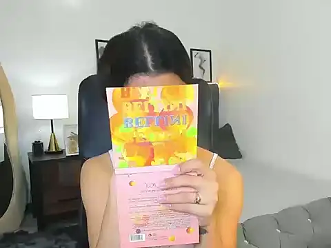 CassieSommereux online show from October 2025 05:16:02 AM