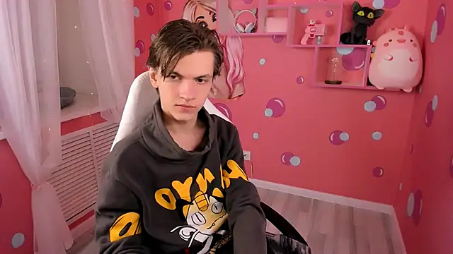 Snapshot of OttoWilliams chatting on October 2025 03:22:02 PM OttoWilliams online show from October 2025 03:22:02 PM