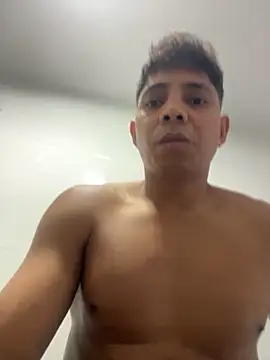 eduin069 online show from September 2025 11:48:01 AM