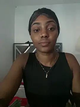 Snapshot of zaracollins01 chatting on October 2025 09:48:02 PM zaracollins01 online show from October 2025 09:48:02 PM