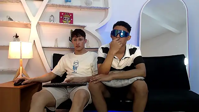 Snapshot of GRETTY_BOYS chatting on October 2025 07:17:02 AM GRETTY BOYS online show from October 2025 07:17:02 AM