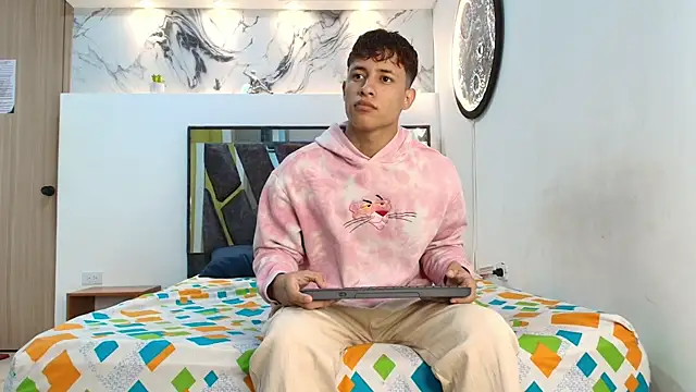 Snapshot of GRETTY_BOYS chatting on October 2025 07:18:02 AM GRETTY BOYS online show from October 2025 07:18:02 AM