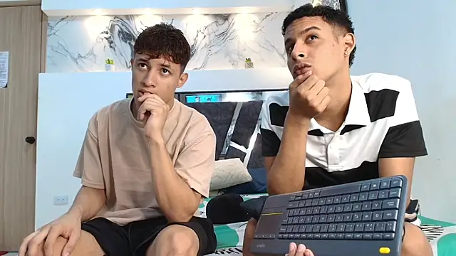 Snapshot of GRETTY_BOYS chatting on October 2025 07:19:02 AM GRETTY BOYS online show from October 2025 07:19:02 AM