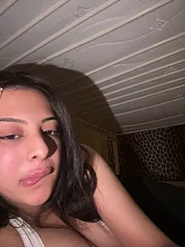 OliviaMollyy online show from September 2025 01:22:02 PM