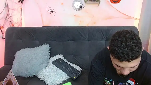 antonella n brian online show from October 2025 06:43:01 PM