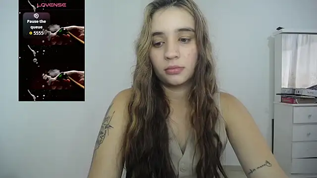 Snapshot of Ambar_lynn chatting on October 2025 06:42:02 PM Ambar lynn online show from October 2025 06:42:02 PM