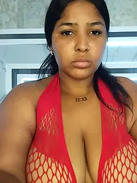 JuliethaVillalobos online show from September 2025 11:09:02 PM