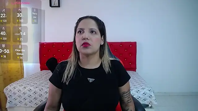 Snapshot of tiana_breeze chatting on November 2025 06:53:02 PM tiana breeze online show from November 2025 06:53:02 PM