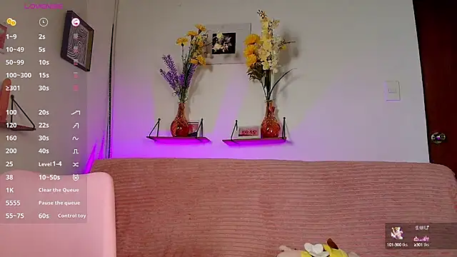 Snapshot of emycarver09 chatting on October 2025 12:37:01 PM emycarver09 online show from October 2025 12:37:01 PM