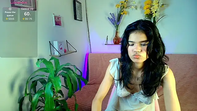 Snapshot of emycarver09 chatting on October 2025 12:06:01 PM emycarver09 online show from October 2025 12:06:01 PM