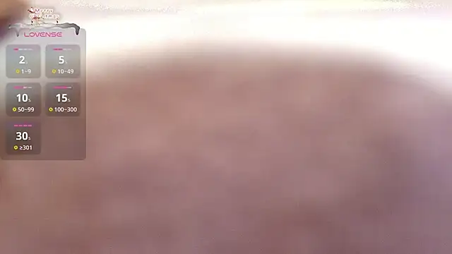 Snapshot of emycarver09 chatting on November 2025 12:15:01 PM emycarver09 online show from November 2025 12:15:01 PM