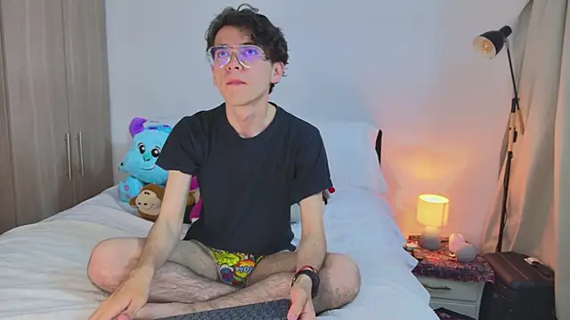 Alex Kay  online show from September 2025 10:54:01 PM