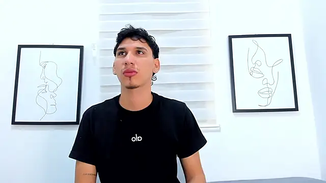 axel alvareez online show from September 2025 03:41:02 AM