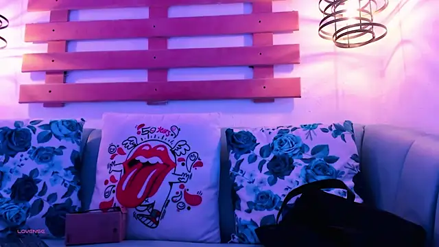 ArianaSantana online show from October 2025 12:46:02 PM